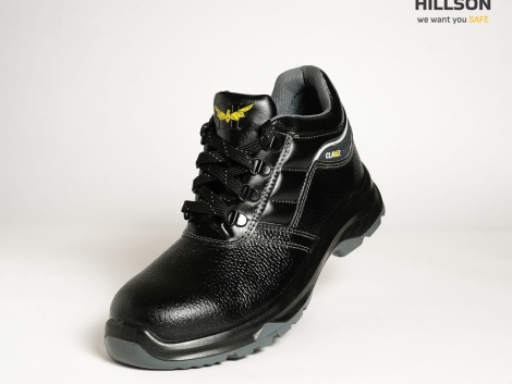 Hillson Clawz CL-04 best safety shoes in Kenya for industrial use